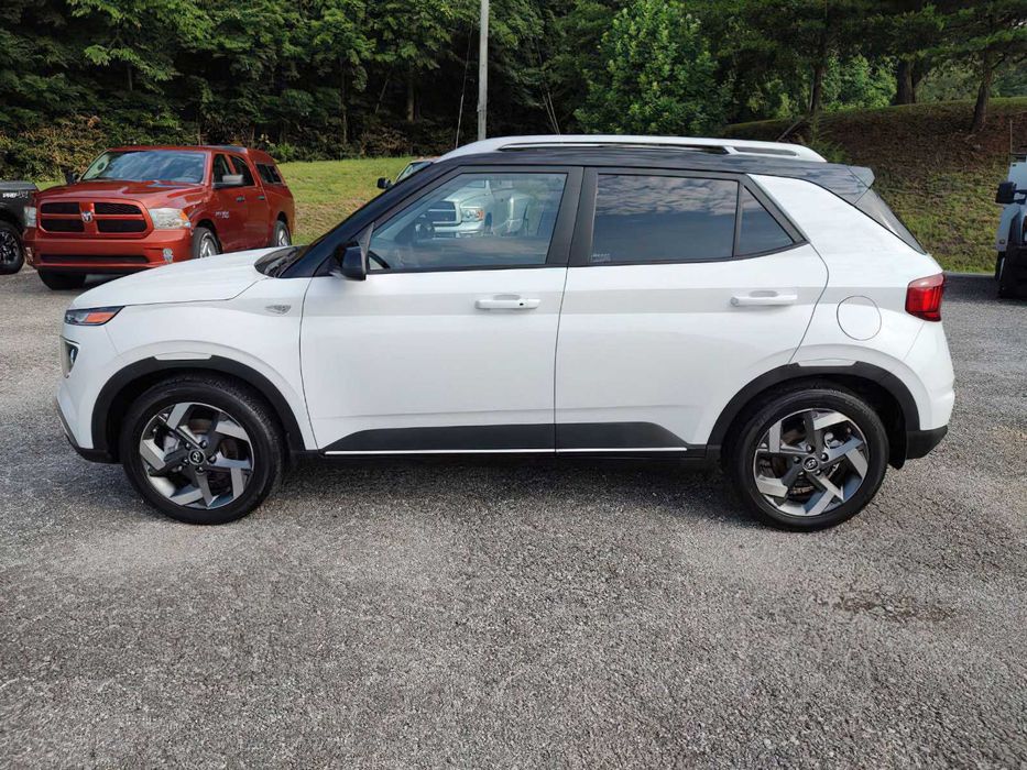 Hyundai Venue Limited      2024