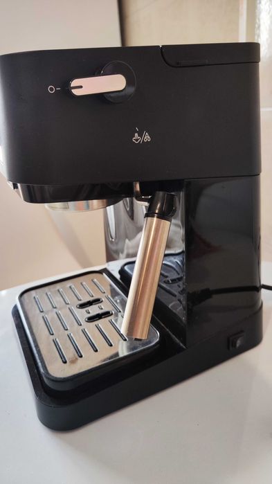Pack Delonghi Stilosa + Moinho + Brindes