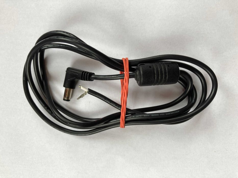 Kabel z wtykiem fi 5,5x2,1 mm,  5,5x2,5,  dł. 145 cm