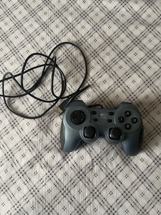 Геймпад Logitech RumblePad 2