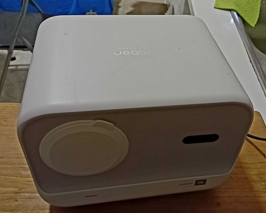 Projetor portátil Yaber L2s