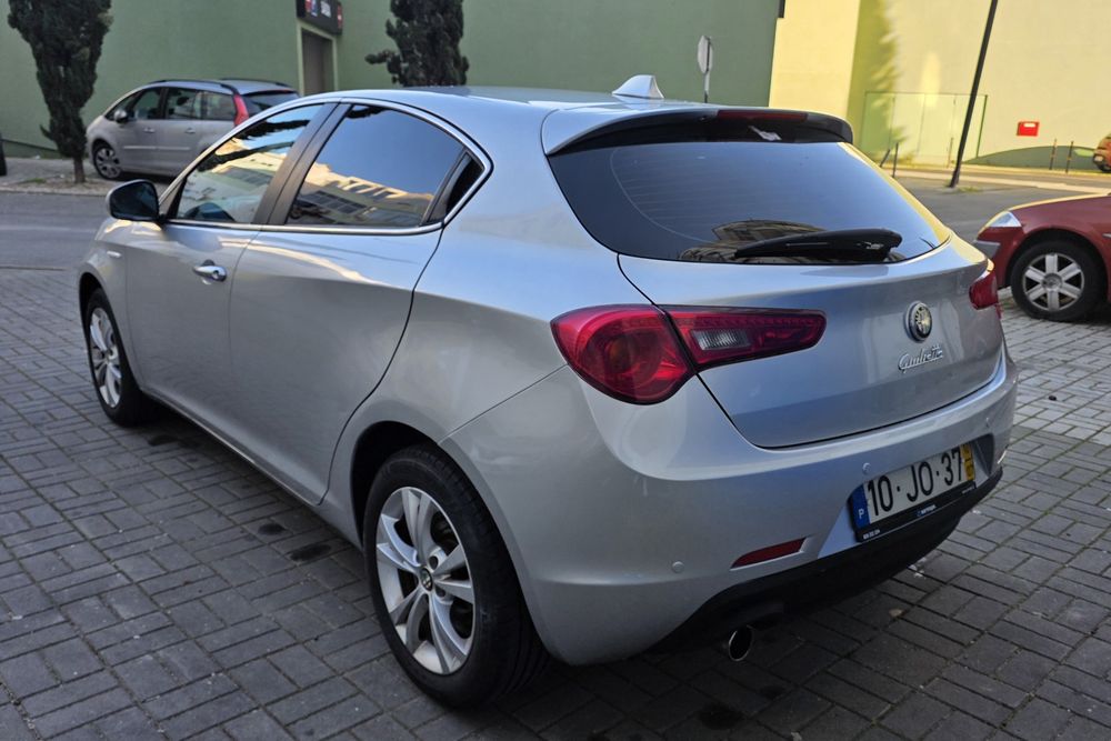 Alfa Romeo Giulietta 1.6Diesel Nacional 2010
