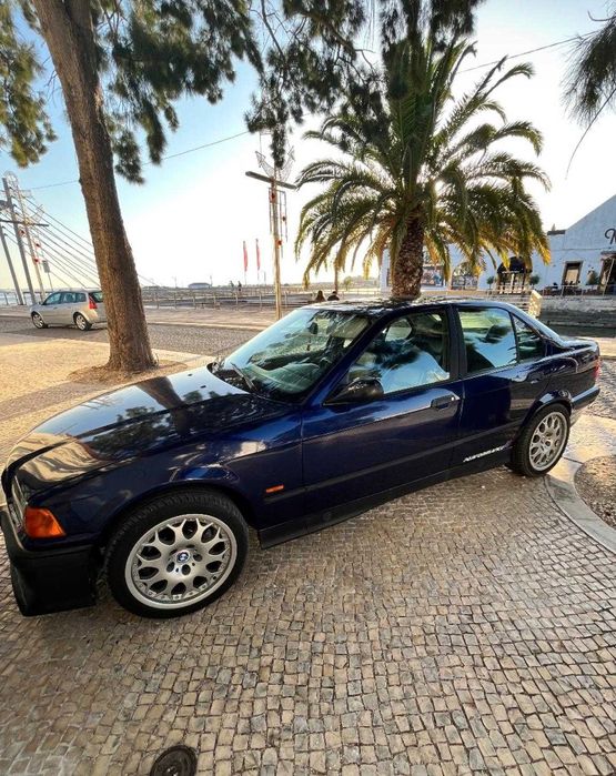 E36 - BMW 318is 1997 (com averbamentos)