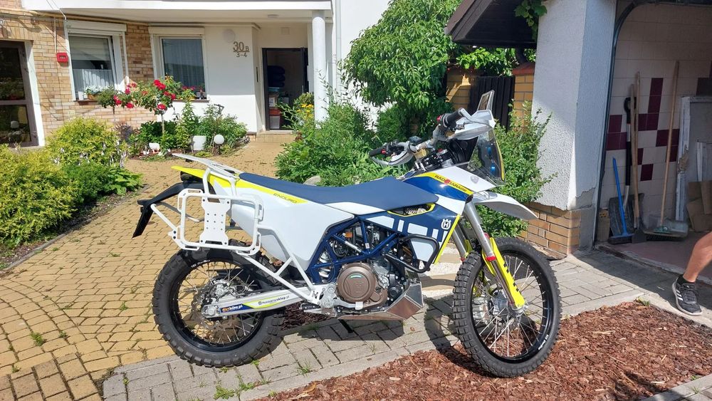 Husqvarna 701 Pierwszy własciciel, serwisowany, gwarancja producenta do 2028,