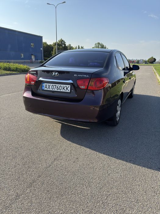 Продам Hyundai elantra 2010