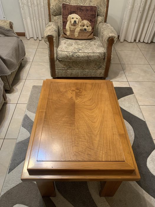 Mesa de madeira como nova para venda