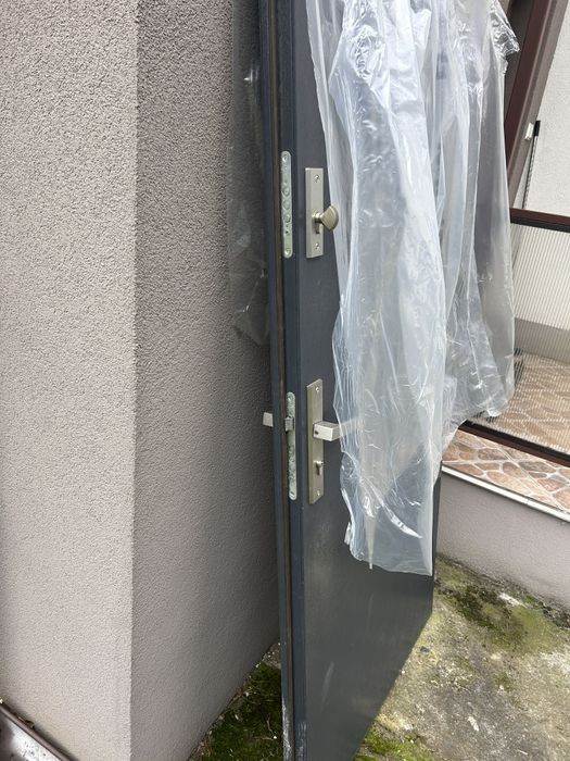 Drzwi zewnętrzne Mikea grafit