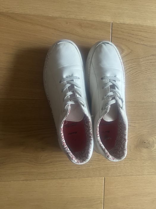 Buty dziewczęce Bata rozmiar 35