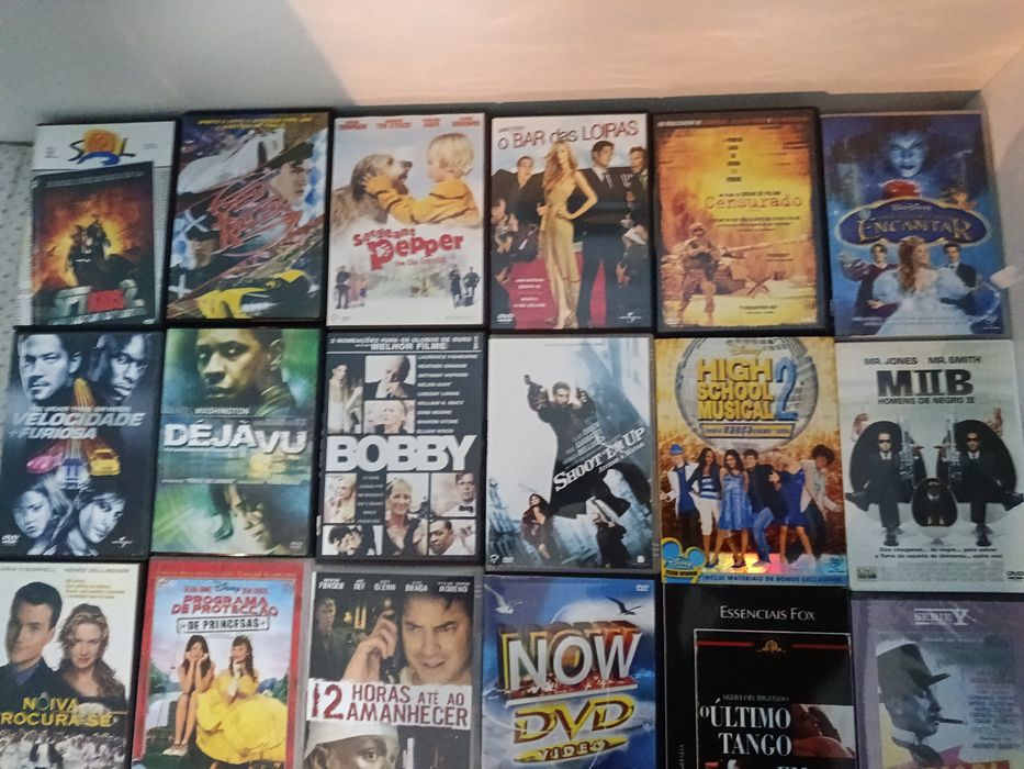 Filmes em DVD + conjunto de 33 músicas no NOW DVD VIDEO