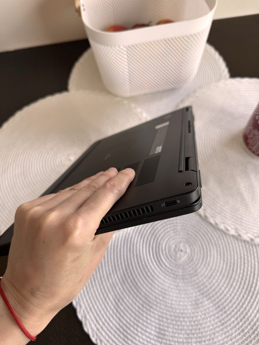 Laptop Dell Latitude 7430