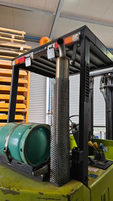 Empilhador Clark GMP15 a Gás – Side Shift – Bom Estado