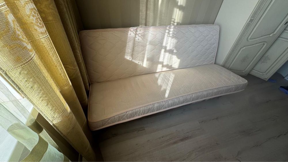 Продам расскладной двухспальный диван