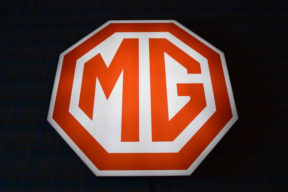 LED Neon MG, Podświetlany Baner, PRODUCENT Reklam 3D, Logo na ściane