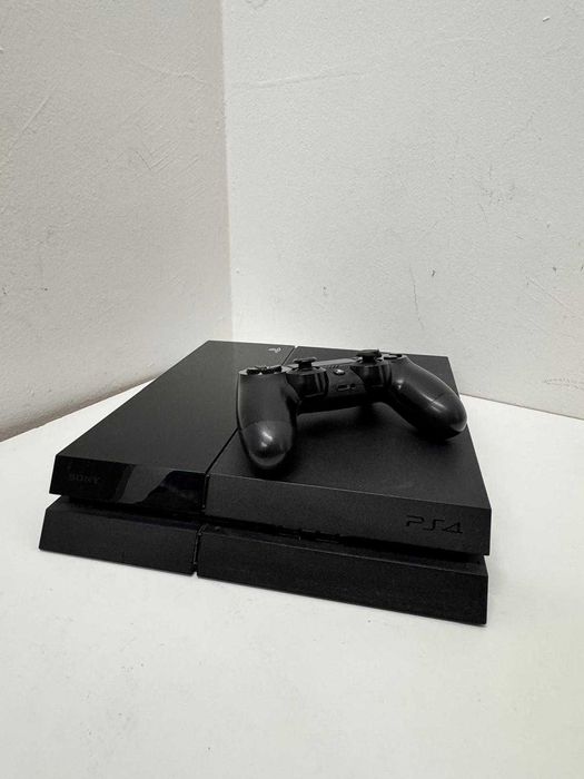Konsola PlayStation 4 slim