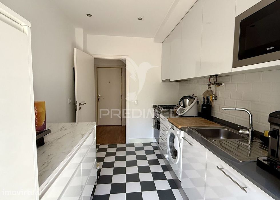Apartamento T2 em São Domingos de Benfica