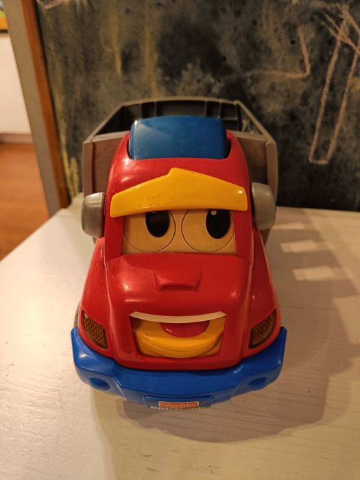 Auto interaktywne małe w kółkowicach little people fisher Price P