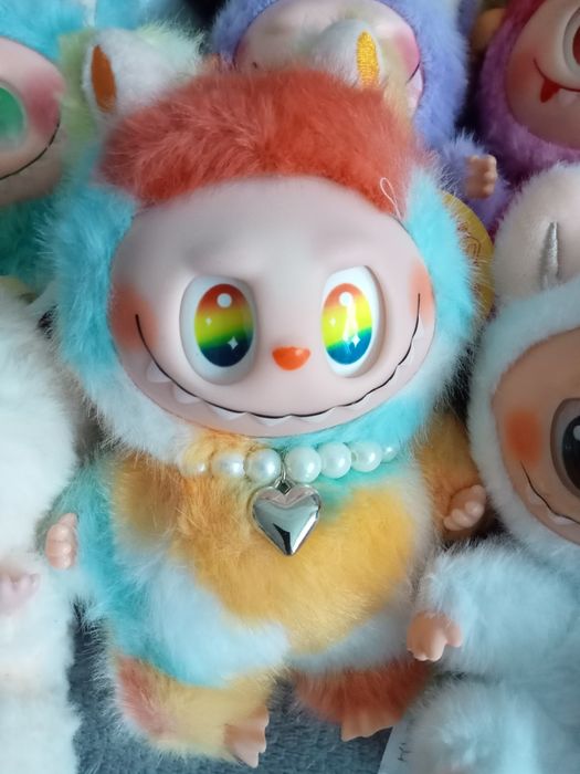 Райдужний Лабубу Labubu 5серія і Лабубу Кока кола