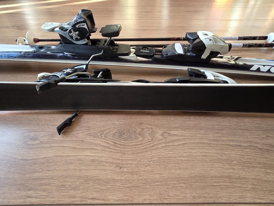 Narty 167 NORDICA , kijki