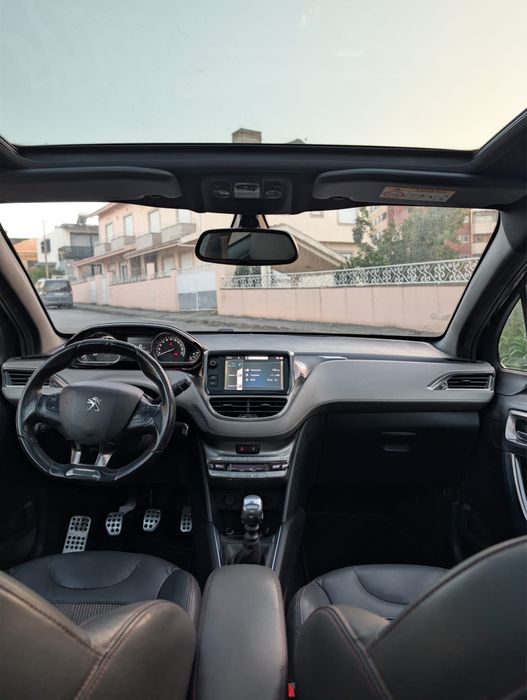 Peugeot 208 FULL EXTRAS