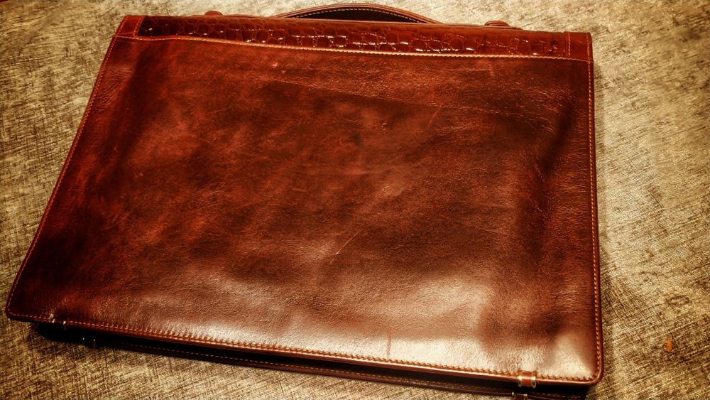 Aktówka Matras na dokumenty, skórzana.