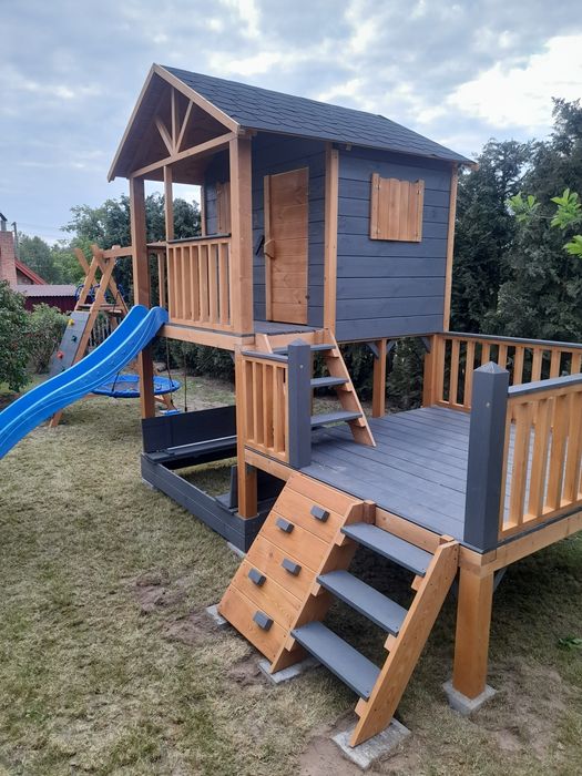 Domek ogrodowy dla dzieci plac zabaw zjeżdżalnia