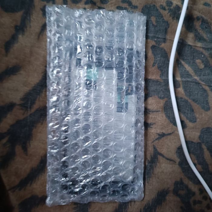 sell робочий екран iphone se 2020/8/7