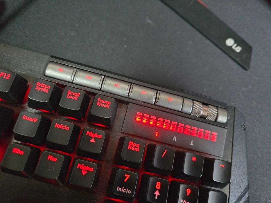 Teclado 100% G Skill RIPJAWS KM780 MX