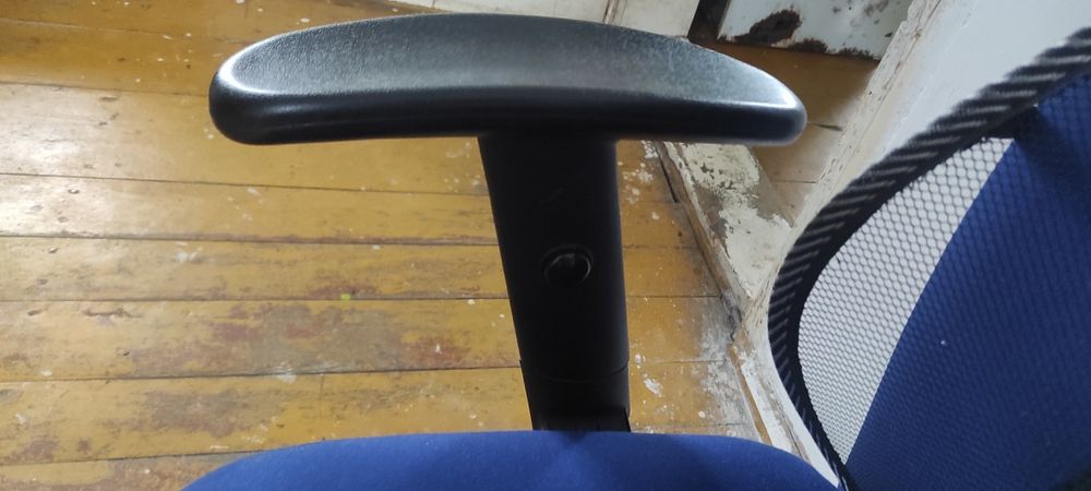 Fotele niebieskie biurowe