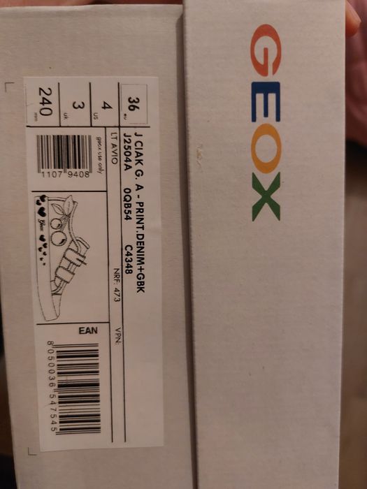 Ténis com etiqueta da Geox- Menina -T 36