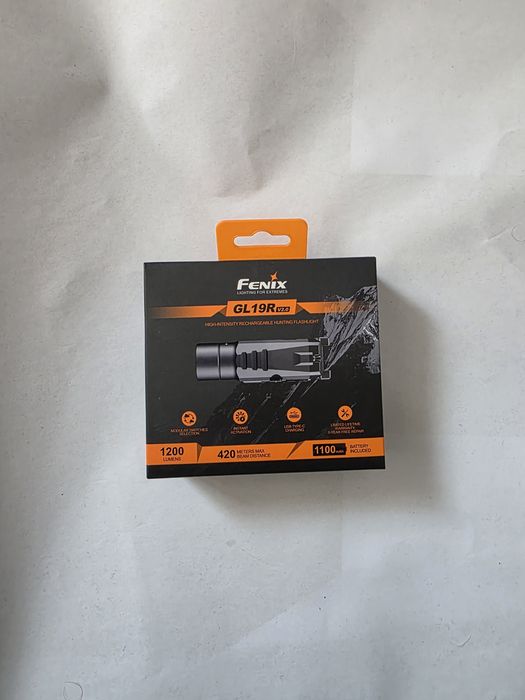 Latarka Fenix GL19R v2