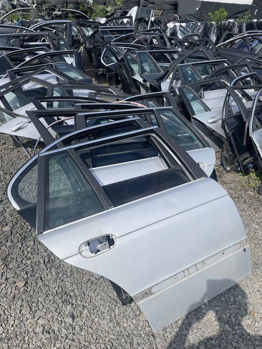 Двері BMW E46 E60 E61 E90 E91 Оригінал Великий вибір кольорів Розборка БМВ дверка