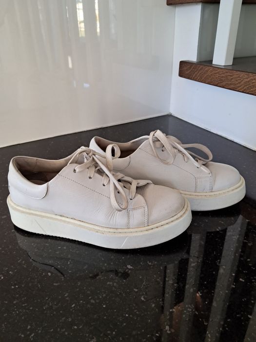 Białe skórzane sneakersy Mango 37