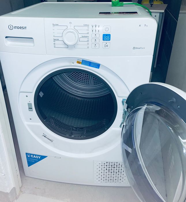 Máquina de Secar Roupa Indesit 7kg Bomba de Calor A+ – Como Nova (3 utilizações)