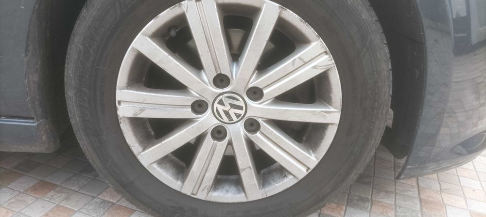 Volkswagen Golf 1.6 TDI Trendline Bluemotion