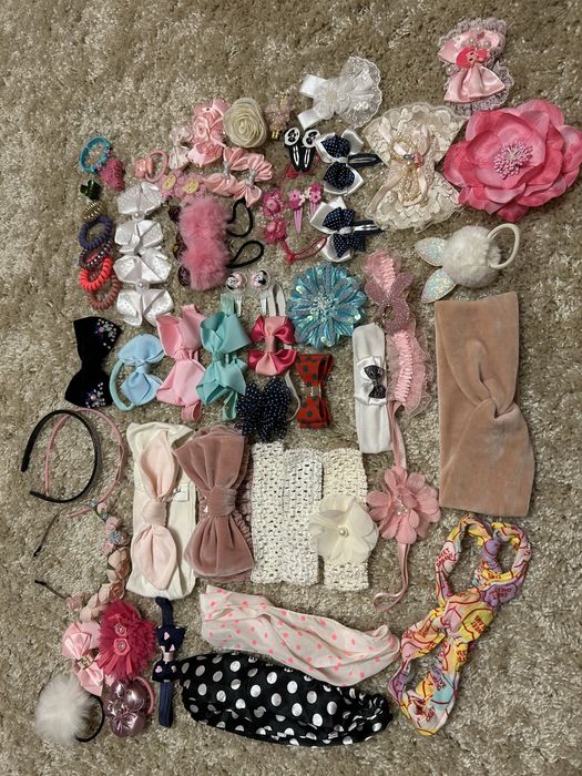 Все разом . Лот. Набір аксесуарів для волосся для дівчинки