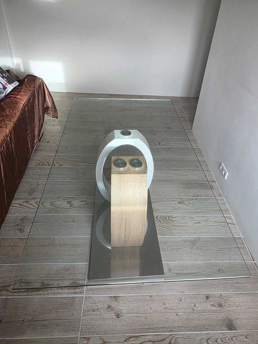 Mesa em vidro retangular