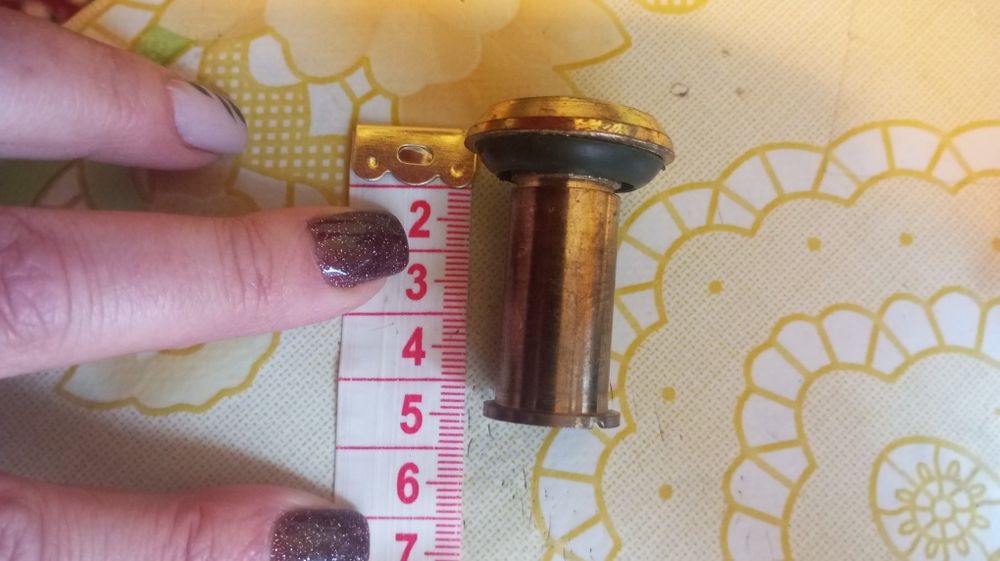 Продам глазок дверной