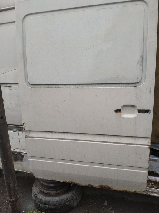 Двері бокові розсувні sprinter спрінтер 901-905