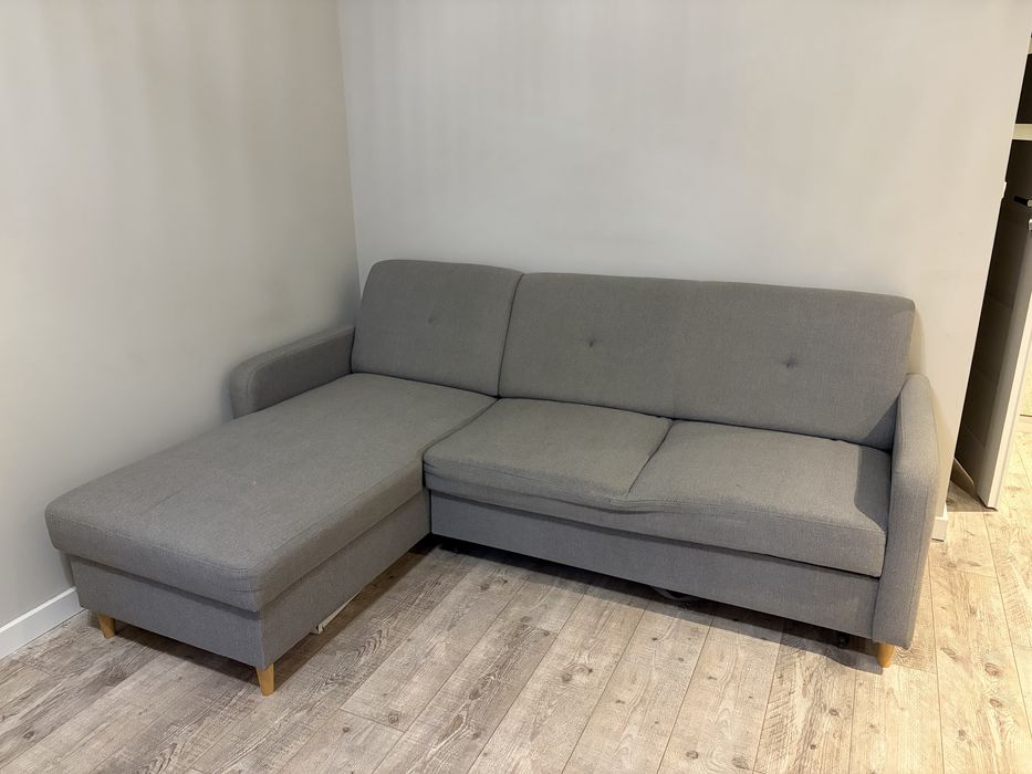 Sofa jasno szara