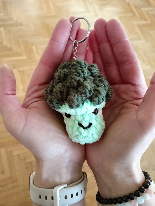 Brelok Brokuł, zawieszka do wózka, maskotka brokuł, zabawka brokuł