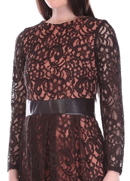 Ажурное кружевное платье