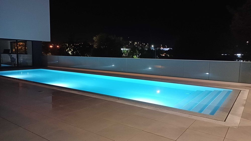 T2 NOVO EM CONDOMÍNIO PRIVADO | PISCINA + GINÁSIO | VARANDA 17 m² | GARAGEM BOX | Junto à estação CP e centro da cidade Pombal