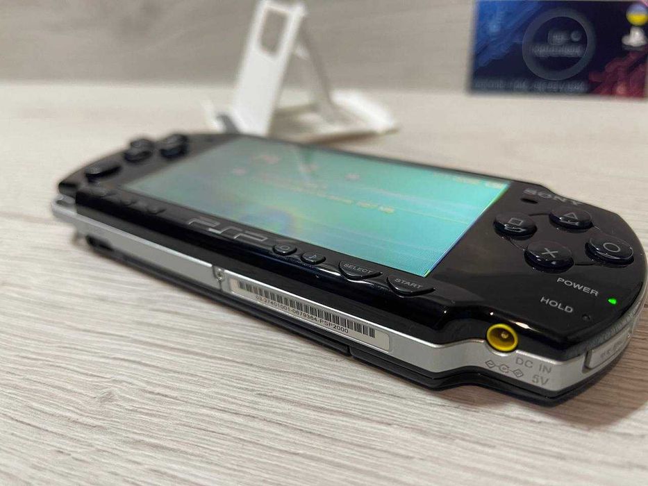 Sony PSP SLim 2000 Чорна 64GB + 70 Ігор Встановлено на картці