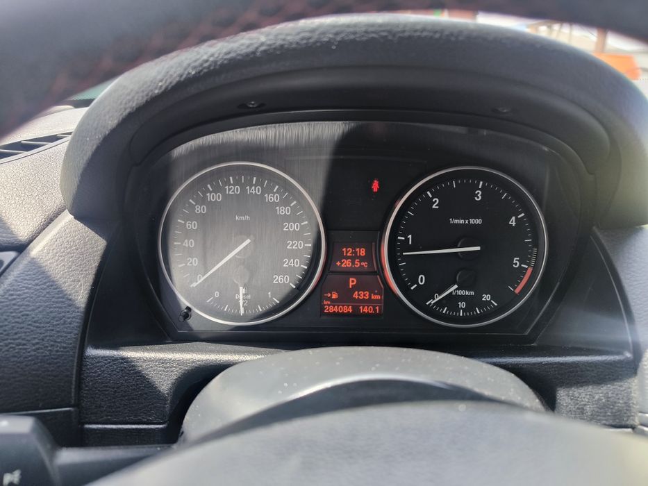 Продам BMW -x1   2014 року