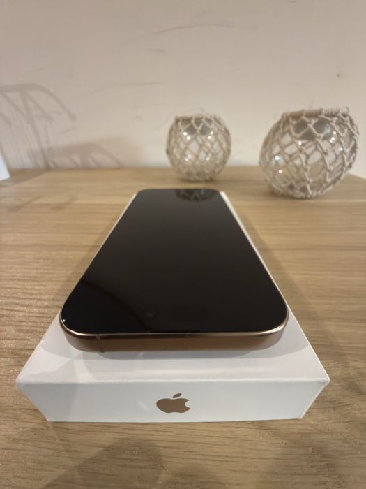 Iphone 16 Pro - IMACULADO (Bronze do Deserto)