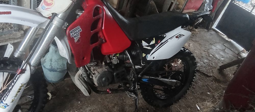 Vendo 125 cc 2t.