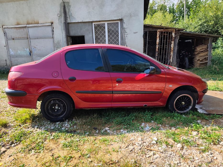 Продається Пежо 206