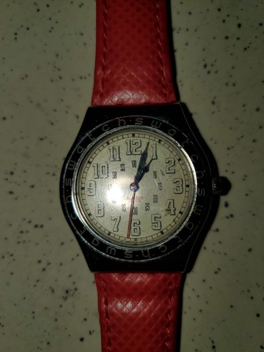 Swatch наручний годинник