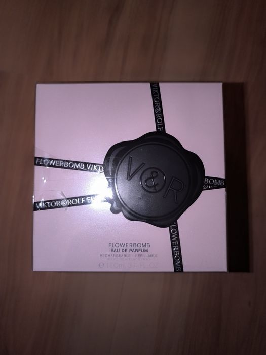 Viktor & Rolf Flowerbomb 100 ml Woda perfumowana.