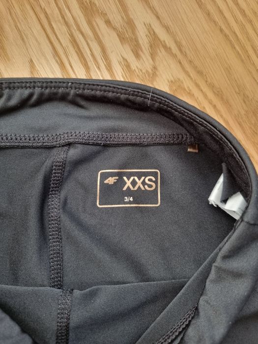 4F Getry legginsy sportowe  3/4  r.XXS